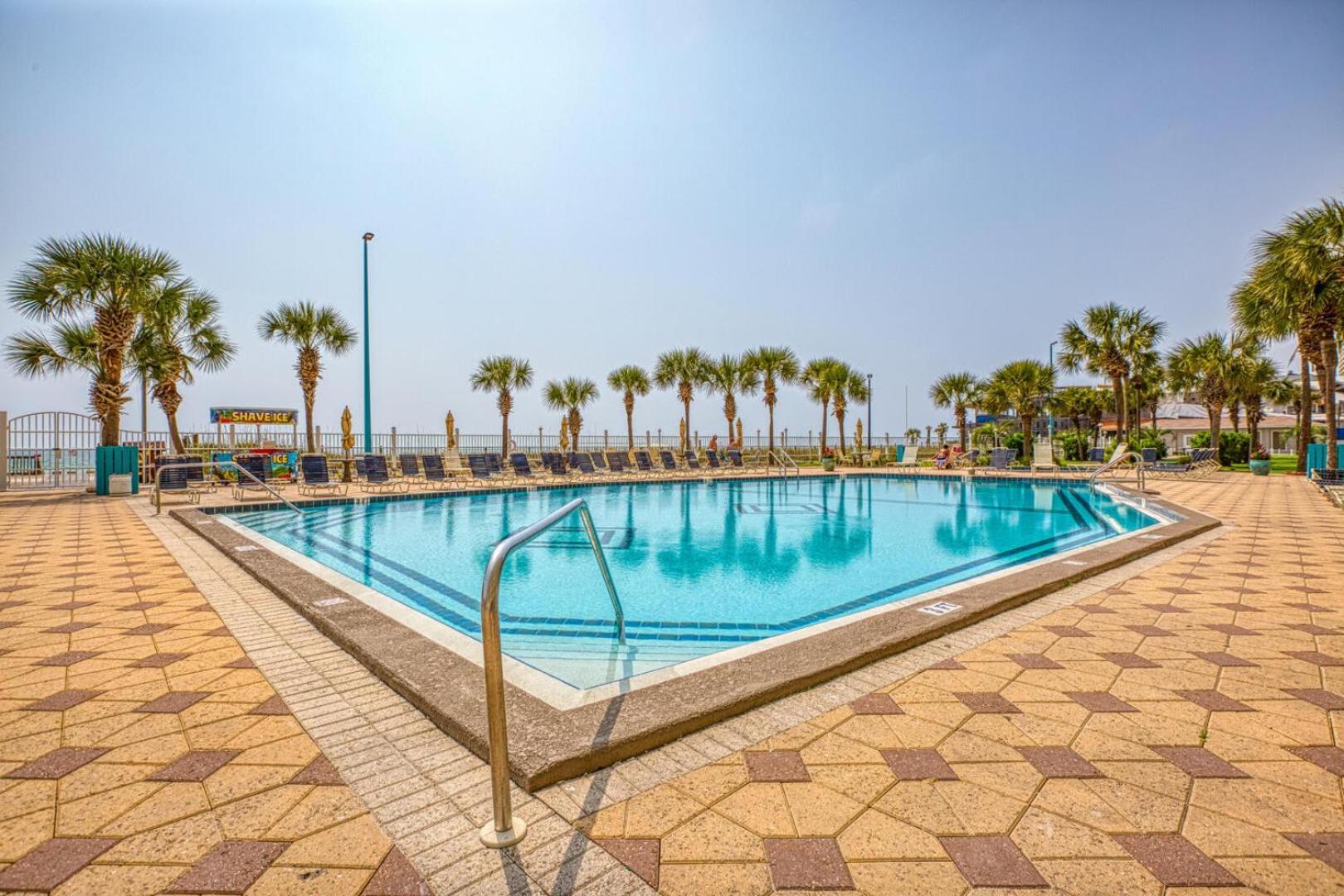 Oceanfront Condo #1125 At Summit Panama City Beach Exterior photo